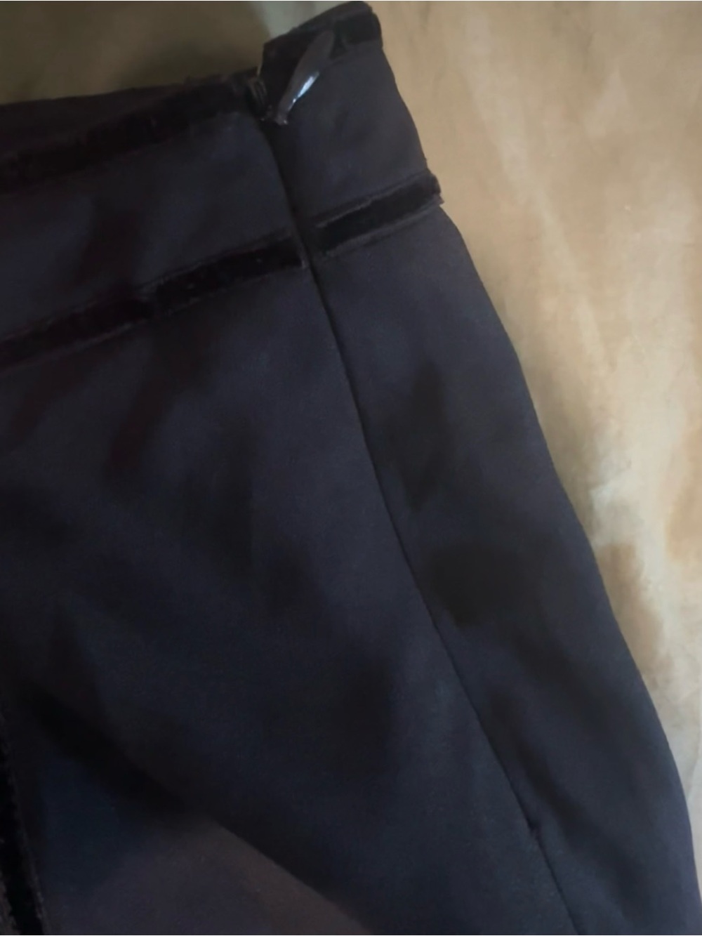 Vintage The Limited Black Skirt with Velvet and Ruffle Accents Size 6 - Picture 8 of 9